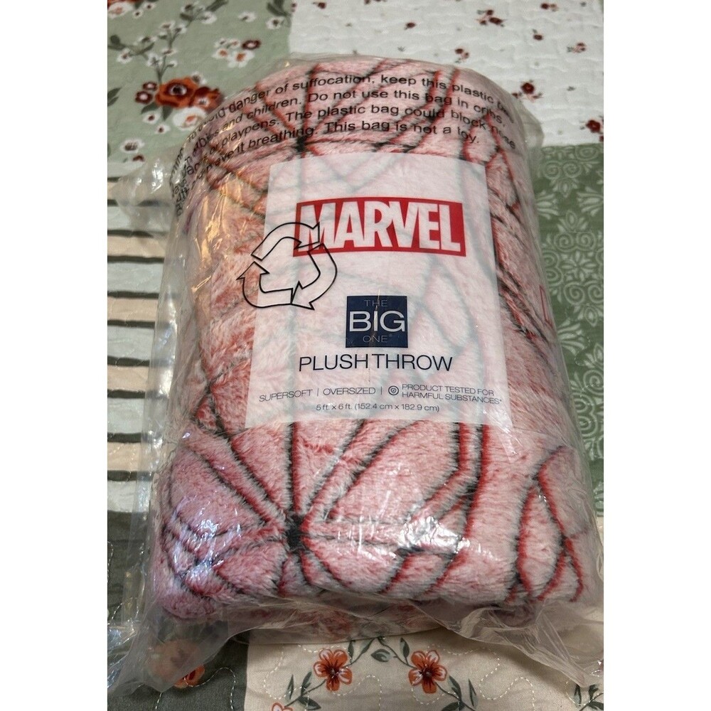Marvel Oversized Plush Throw Blanket Pink Web 5ft x 6ft